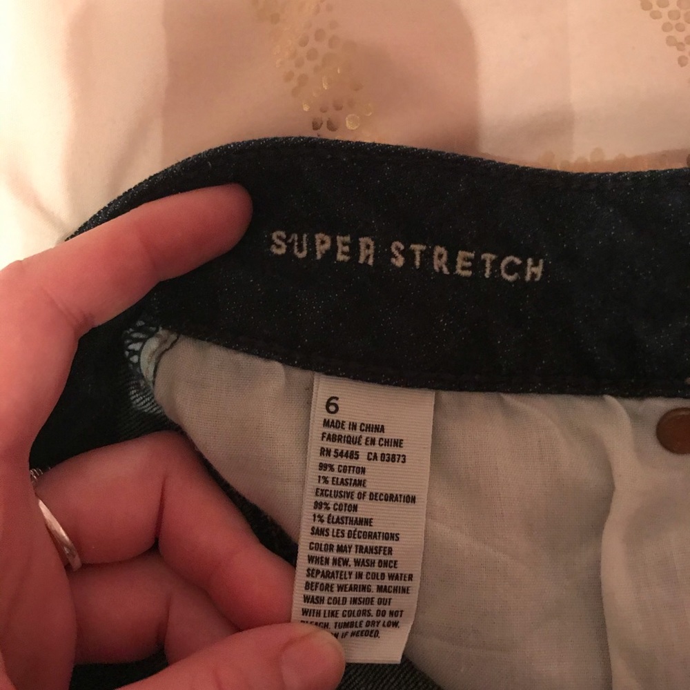 High Rise Shorts - Picture 3 of 3